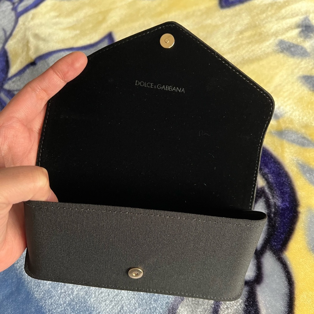Authentic Dolce & Gabbana sunglasses case NEW - Picture 4 of 4